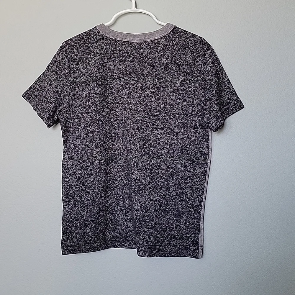 Gymboree small 5-6 gray colorblock tee